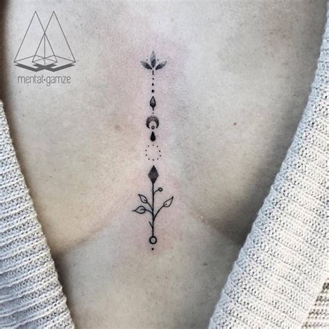 tatuajes en medio de los senos significado|Tatuajes en medio de los senos significado: Descubre el。